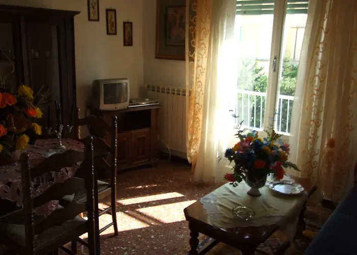 Aurora Lägenhet La Spezia